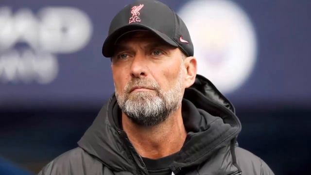 Liverpool boss Jurgen Klopp snaps at reporter over Mohamed Salah Saudi transfer question смотреть онлайн