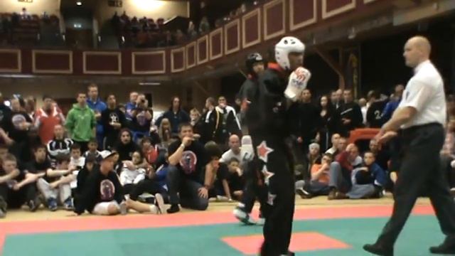 Raymond Daniels vs Bobby Wallace Irish Open 2011 смотреть онлайн