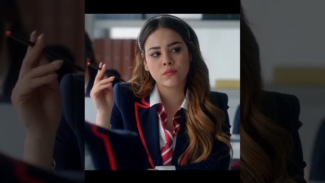 стань той самой старшеклассницей 💫