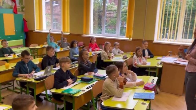 Ліцей очима учнів смотреть онлайн