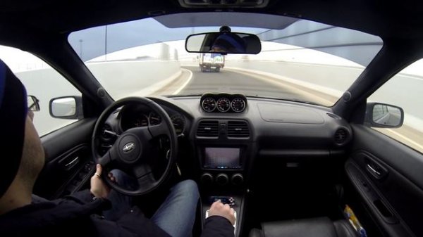 Subaru Impreza WRX - 380 лс на каждый день. Утром на работу.
