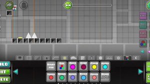 Как создать цветной переливающийся фон в гд?