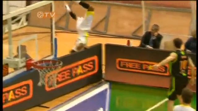 Fenerbahce Ulker - 61:68 Asvel Basket смотреть онлайн