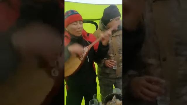 ЧТО МНЕ СНЕГ...ЧТО МНЕ ЗНОЙ смотреть онлайн