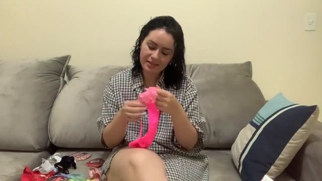 MOSTRANDO E EXPERIMENTANDO MINHAS CALCINHAS NOVAS смотреть онлайн