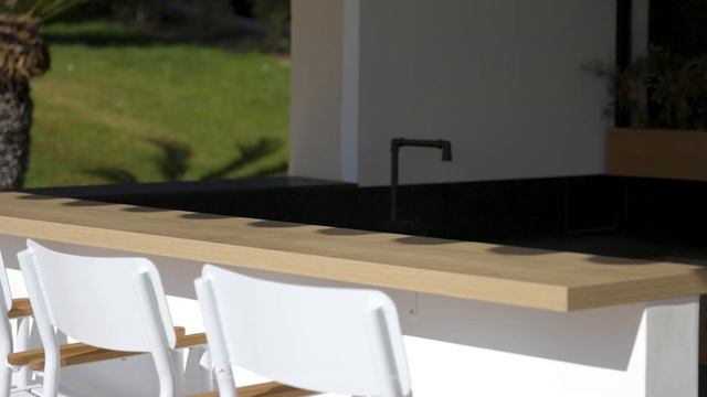 Majestic property in Cannes with panoramic sea views смотреть онлайн