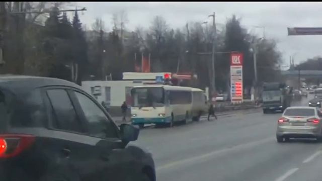 она прошла как каравелла через дорогу смотреть онлайн