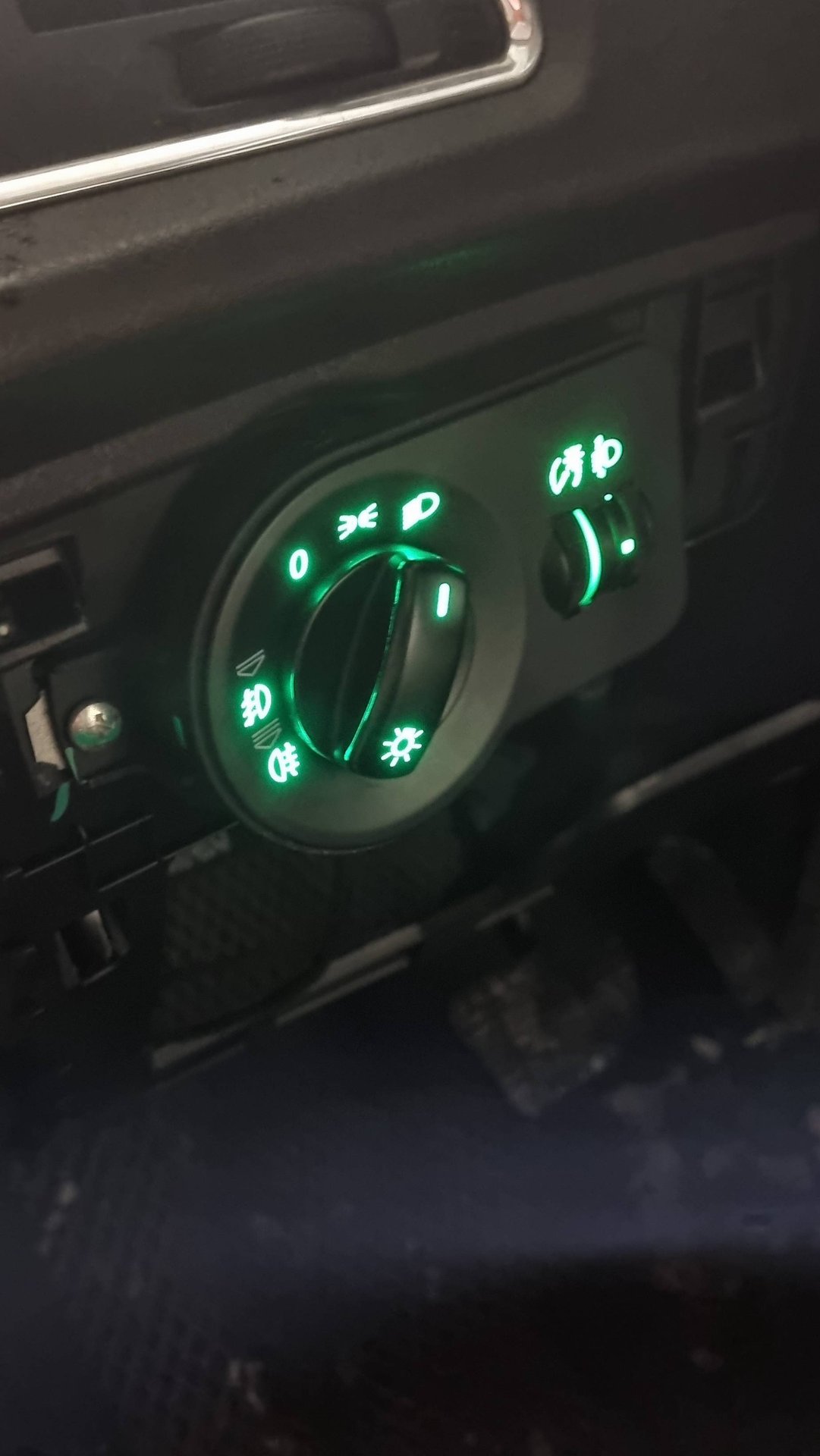 УАЗ Патриот не работает передний, задний габарит и подсветка печки. смотреть онлайн