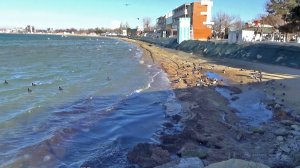 Анапа в феврале. Состояние моря на городских пляжах. Без комментариев