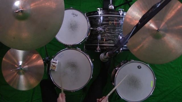 She Loves You - Isolated Drum Cover смотреть онлайн