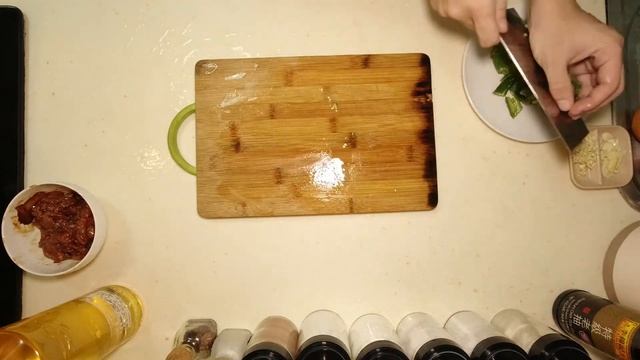 [XiaoMing] Sautéed Shredded Pork with Green Pepper - Easy authentic Chinese home cooking tutorial смотреть онлайн