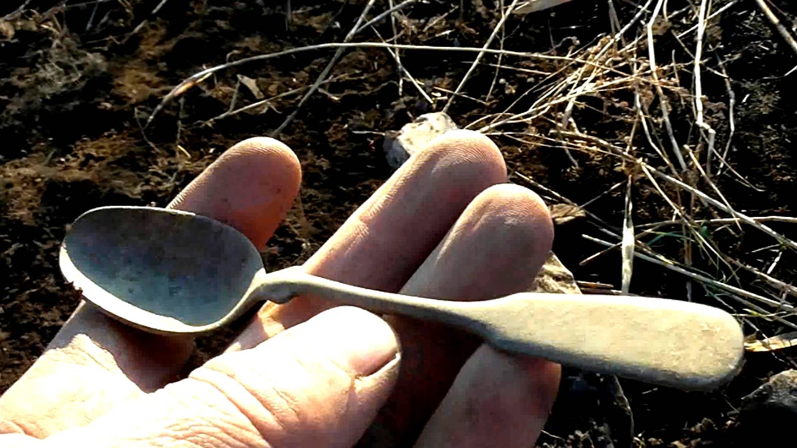 Тайна старой ложки.Как металлоискатель открыл путь в 1884 год. смотреть онлайн