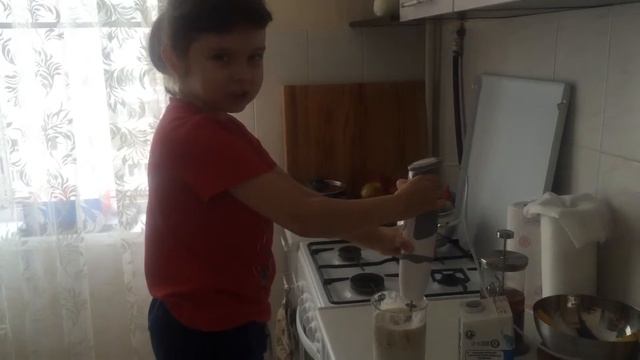 Коктейль банан и мята смотреть онлайн