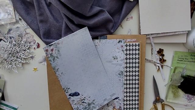 Альбом с шейкером на обложке, из коллекции бумаги от Summer Studio, "Воображариум" 20*20см смотреть онлайн