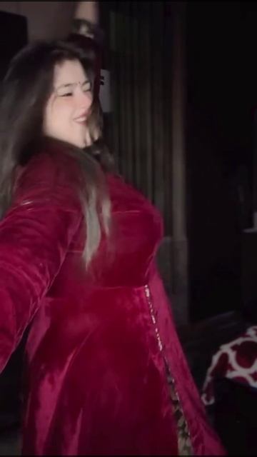 Auntie Amazing Hot Dance At Home смотреть онлайн