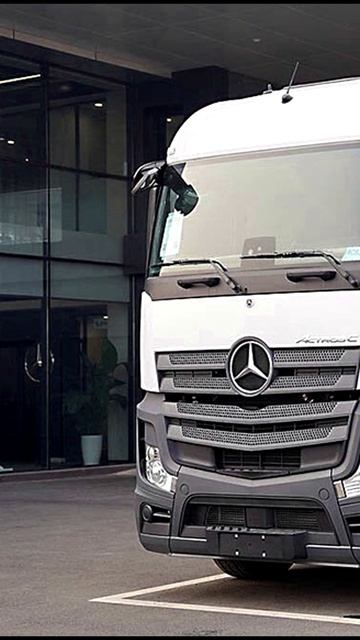 России появились немецкие тягачи Mercedes Benz, разработанные для Китая смотреть онлайн