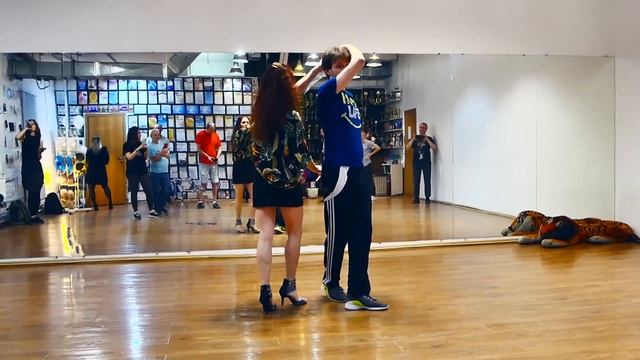 20231230 P1310238-прогулка за руку, сетента, самолет, coca-cola смотреть онлайн