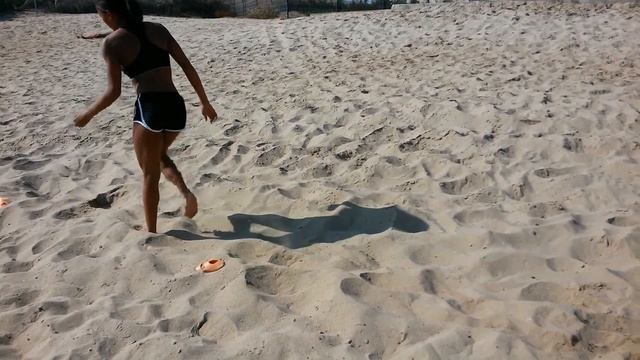 15 yr old Tara Davis Track Off Season Workout Compilation смотреть онлайн