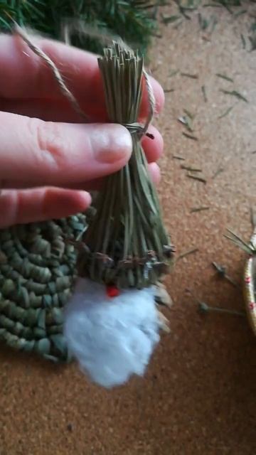 Из сосновых иголок см.описание как сделатьПлетение ASMR