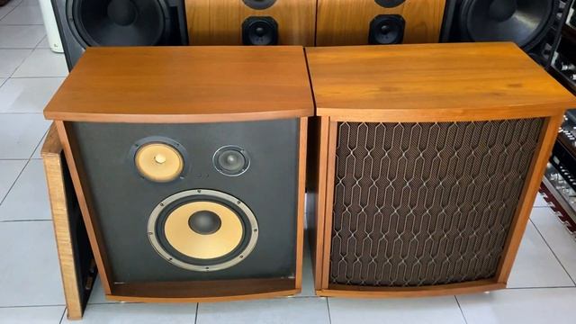 Dòng loa hiếm gặp. Độc, lạ: đáng để sưu tầm. OPTIMUS-7. Chất âm đẳng cấp ạ. Lh: 0985 773 932.😍😍❤️ смотреть онлайн