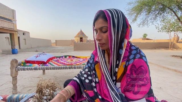 Full Day Routine in Village||Pakistan Desert Life||Cholistan Woman Routine||Mud House||Lehnda Punja смотреть онлайн