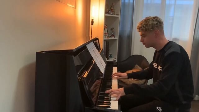 In the Heights- piano cover смотреть онлайн