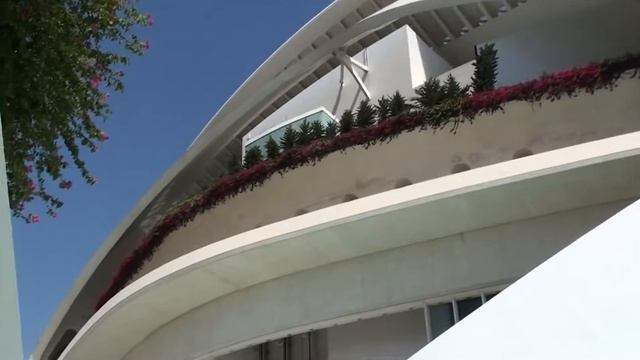 Modern Architecture at Valencia Spain - Ciudad de las Artes y las Ciencias смотреть онлайн