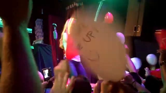 Lena Katina - Lift Me Up - Live at Hangar 110 in Sao Paulo (Brazil) - 2013 смотреть онлайн