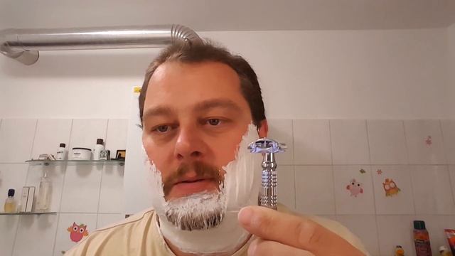 Klaus rasiert sich - Isana Men Rasurhobel im Selbsttest смотреть онлайн