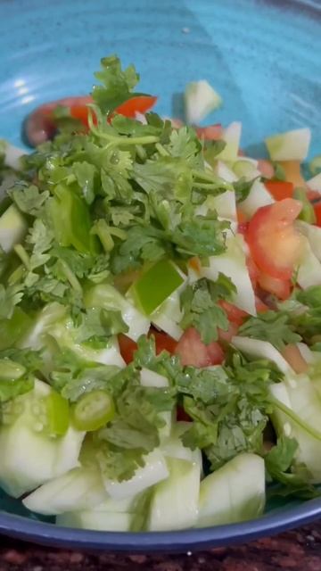 Healthy peanut salad #saladrecipe #healthysalad #heypralife смотреть онлайн