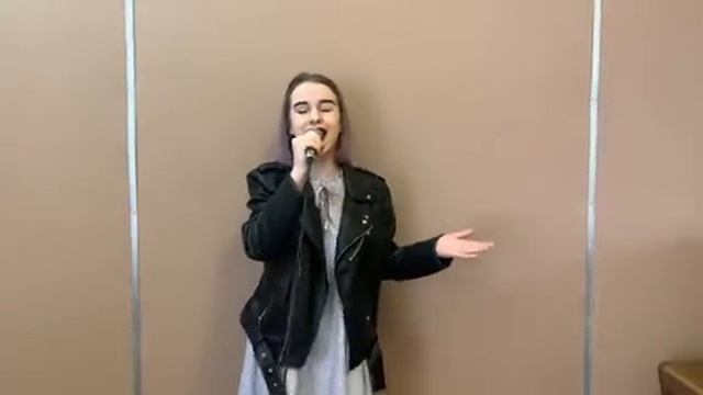 Солодка Анастасія музика та слова Сели С'ю "What the pressure" смотреть онлайн
