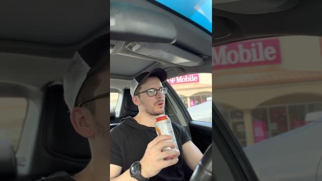 I try Bang’s RAGING Raspberry Hibiscus so you don’t have to | Reviewian смотреть онлайн