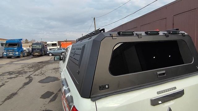 Кунг алюминий три двери три фонарика на новую Л200 2024+