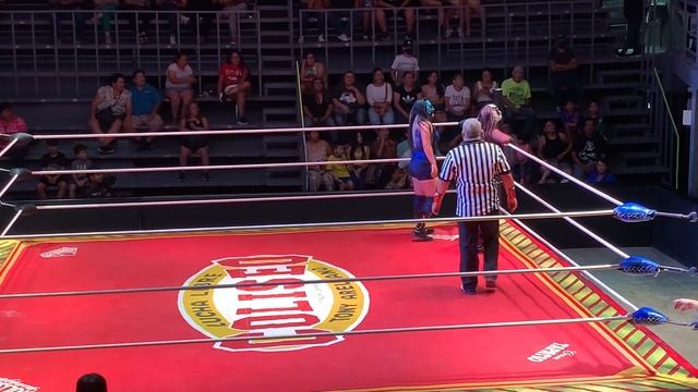 Emperatriz y Reina del Sur vs Arkena y Raven смотреть онлайн