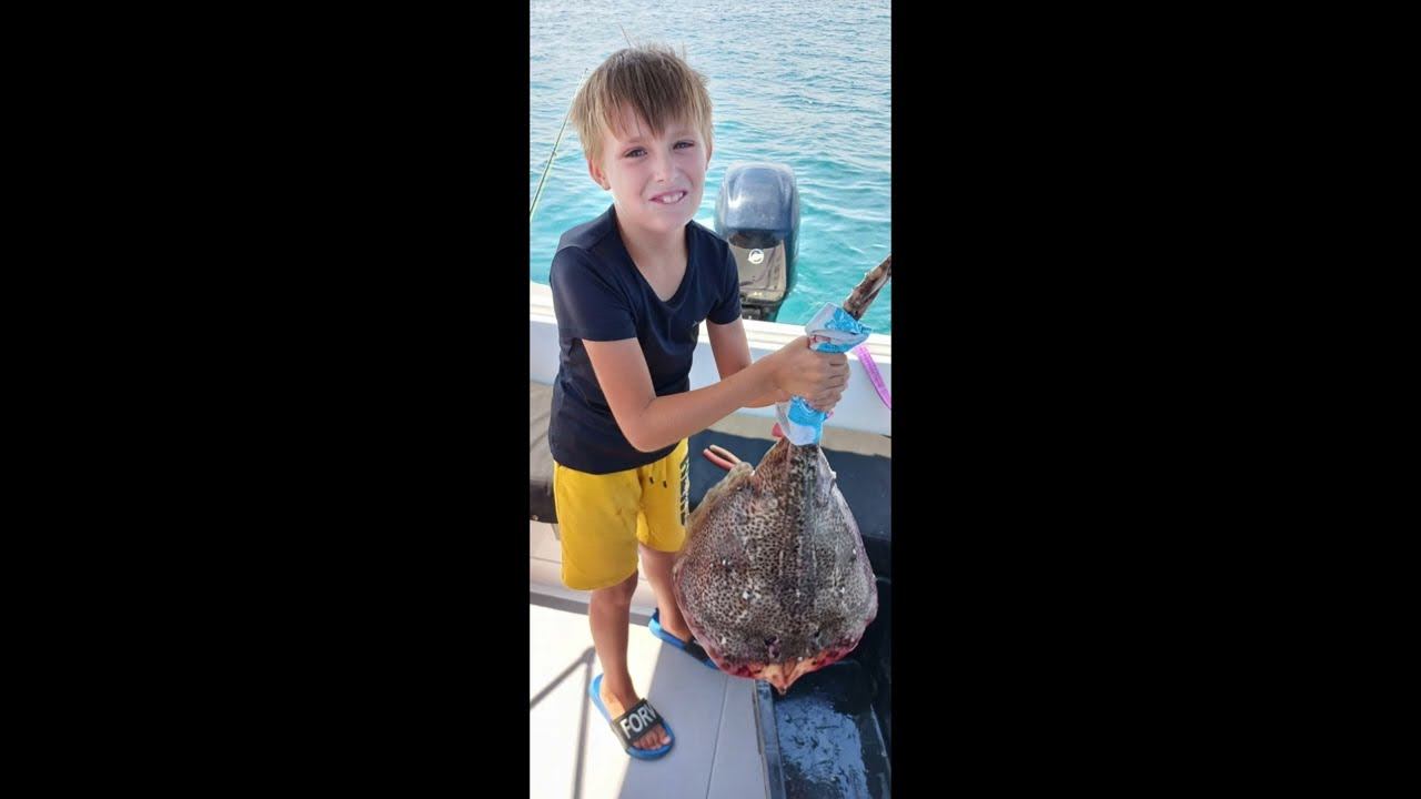 Ребенок плакал, когда увидел это. смотреть онлайн