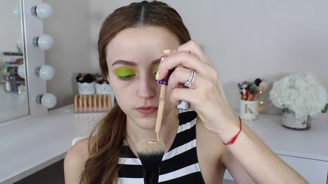 Lime Green Makeup Tutorial + 3 Lip Options! смотреть онлайн