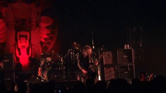 Mastodon - "Black Tongue" (Live in Los Angeles 4-26-12) смотреть онлайн