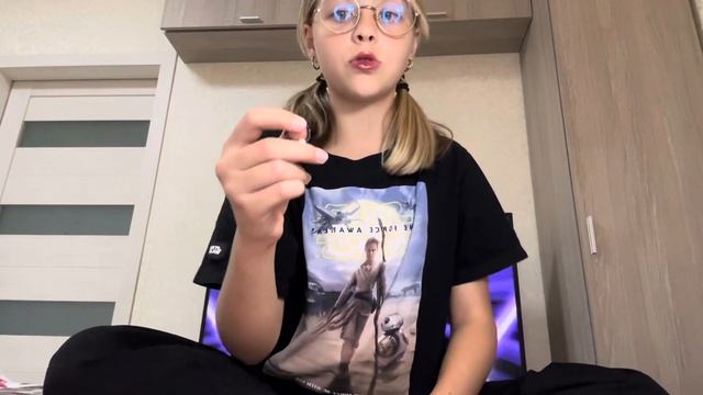 Обзор На МОИ украшения Из Бисера!💜 / VALERUSIK смотреть онлайн