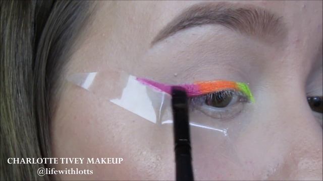 Ombre` Neon Eyeliner | Charlotte Tivey Makeup смотреть онлайн