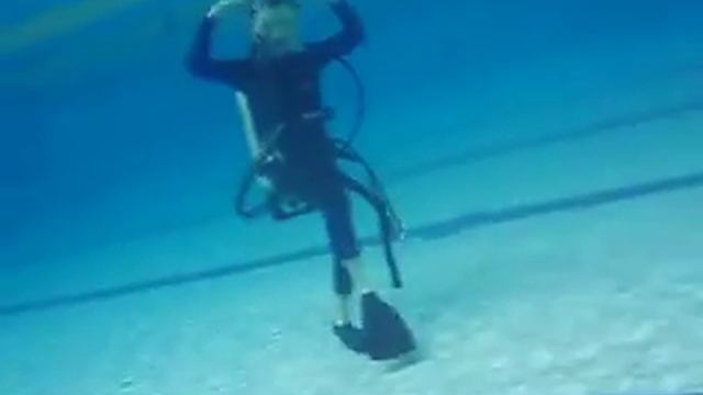 Dancing diver смотреть онлайн