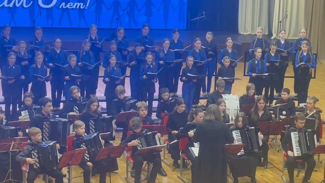 Оркестр «Василеостровские гармоники» и вокально-хоровая студия «Доминанта» 08.02.2025 смотреть онлайн