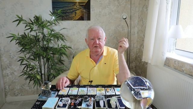 Prince William and Catherine Tarot Reading. Brand New Tarot Reading смотреть онлайн