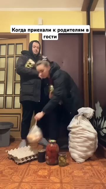 Когда приехали в гости к родителям смотреть онлайн