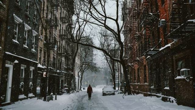 Dan Henig - Danger Snow смотреть онлайн
