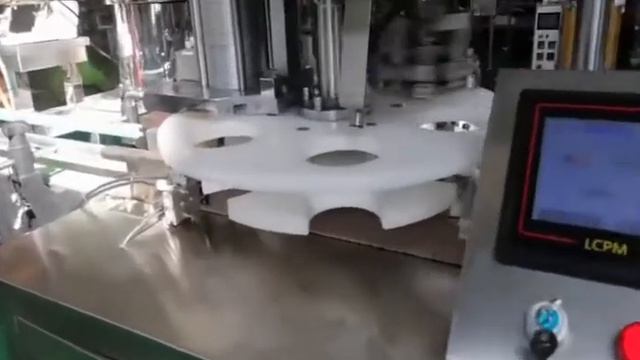 Автоматическая ротационная трава бутылка для бутылки металлическая крышка ротационной запечатывающе смотреть онлайн