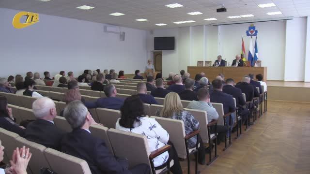 В АДМИНИСТРАЦИИ ЖЕЛЕЗНОГОРСКА ПРОШЛА ОБЩЕГОРОДСКАЯ ПЛАНЕРКА смотреть онлайн