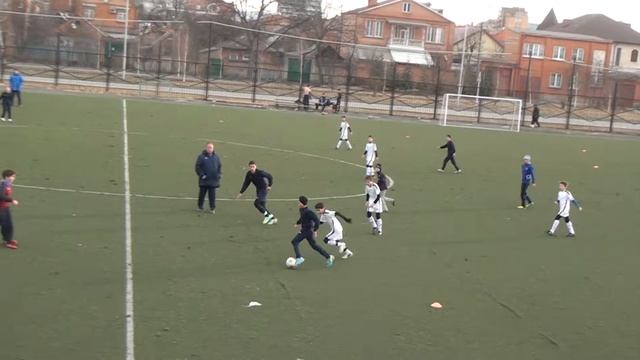 Футбол.Юность.Дзулаев2002-Сакиев2001г(нестартовый) 5:2 16.02.2014г 1 тайм смотреть онлайн