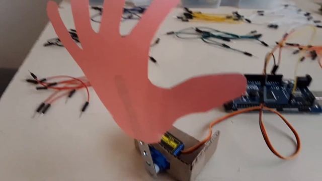 Arduino - Waving Hand смотреть онлайн