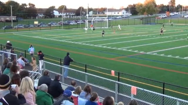 Etown vs MT - District Playoff Game 2013 - Goal by Talia смотреть онлайн