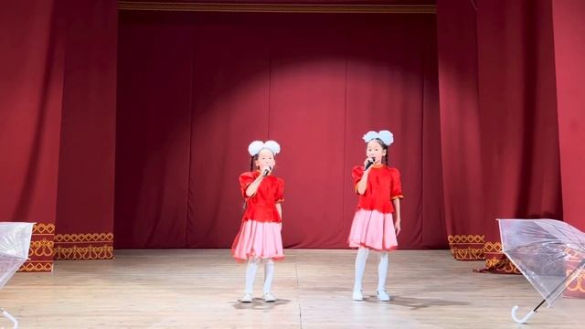 Дуэт Ньургууна Ньургусун Жирковы-Ардах (руководитель Анна Давыдова) смотреть онлайн